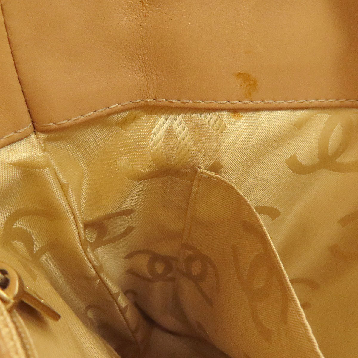 CHANEL A18126 Wild Stitch GoldHardware Tote Bag Calf Ladies [Used]