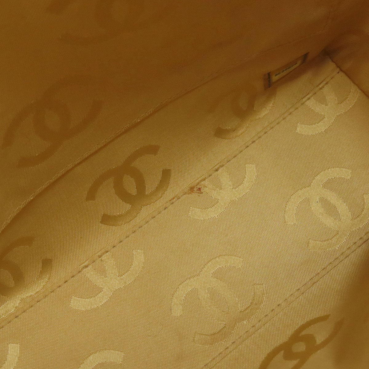 CHANEL A18126 Wild Stitch GoldHardware Tote Bag Calf Ladies [Used]