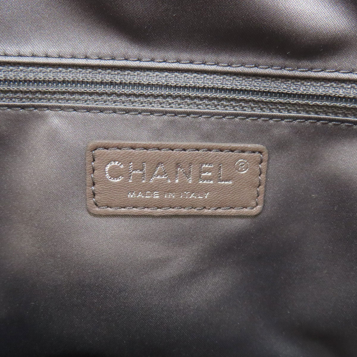 CHANEL Chain Tote COCO Mark Silver Hardware Tote Bag Calf Ladies [Used]