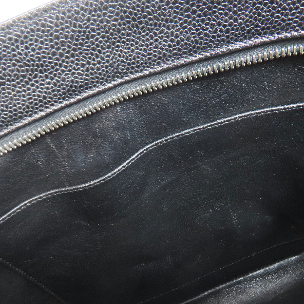 CHANEL Medallion SilverHardware Tote Bag Grained Calfskin Skin Ladies [Used]