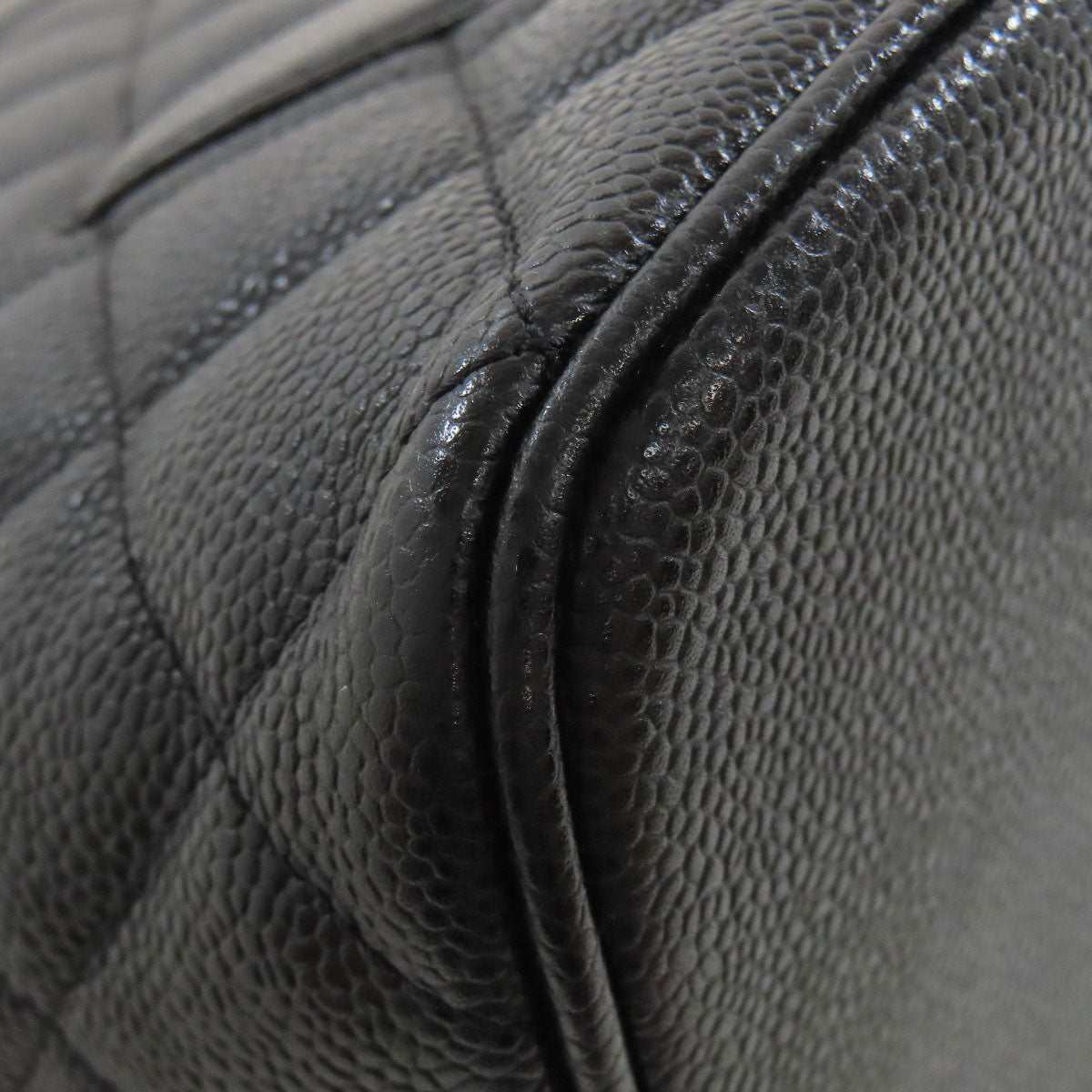 CHANEL Medallion SilverHardware Tote Bag Grained Calfskin Skin Ladies [Used]