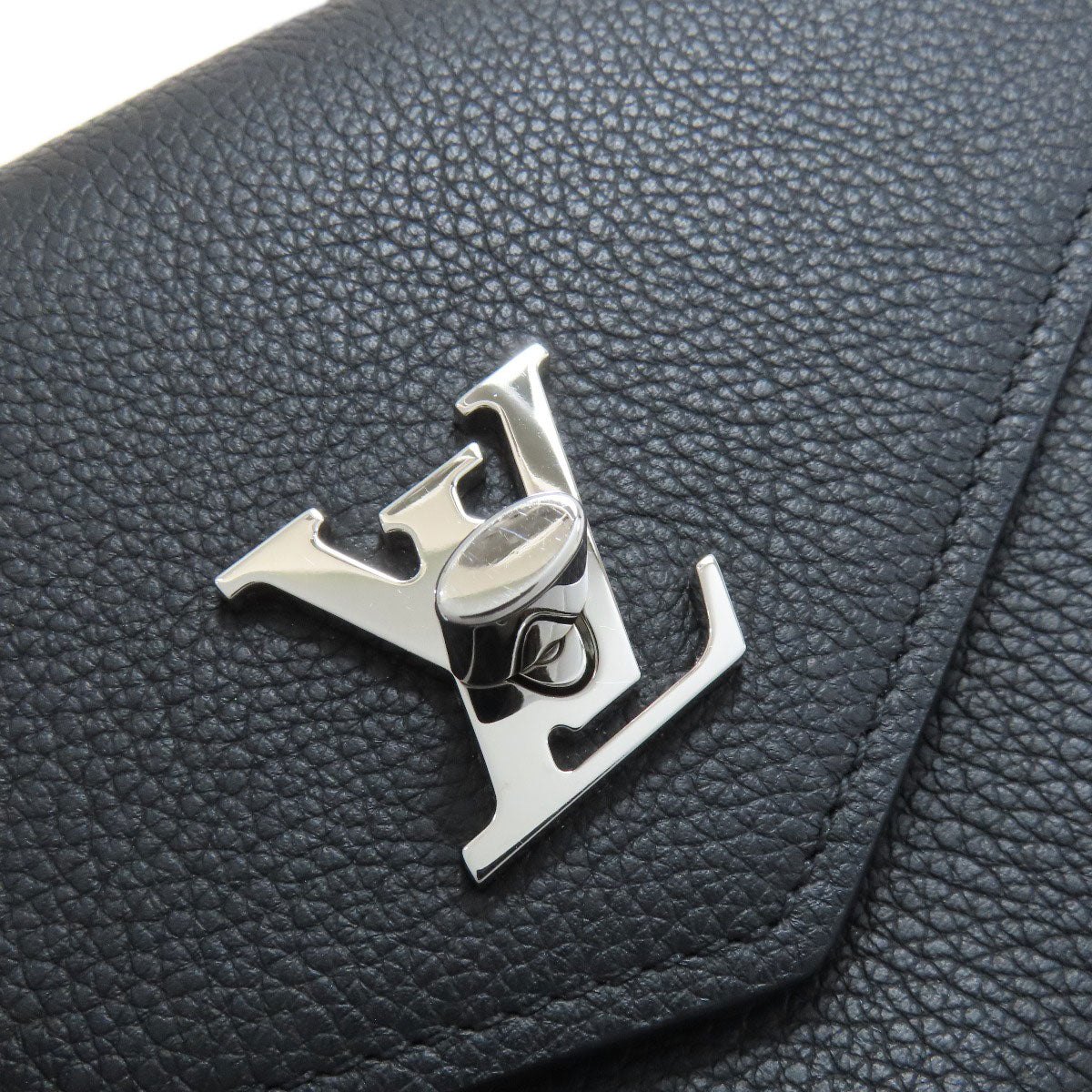 LOUIS VUITTON M69183 My Lock Me Mini Pochette Shoulder Bag Taurillon Clemence Ladies [Used]