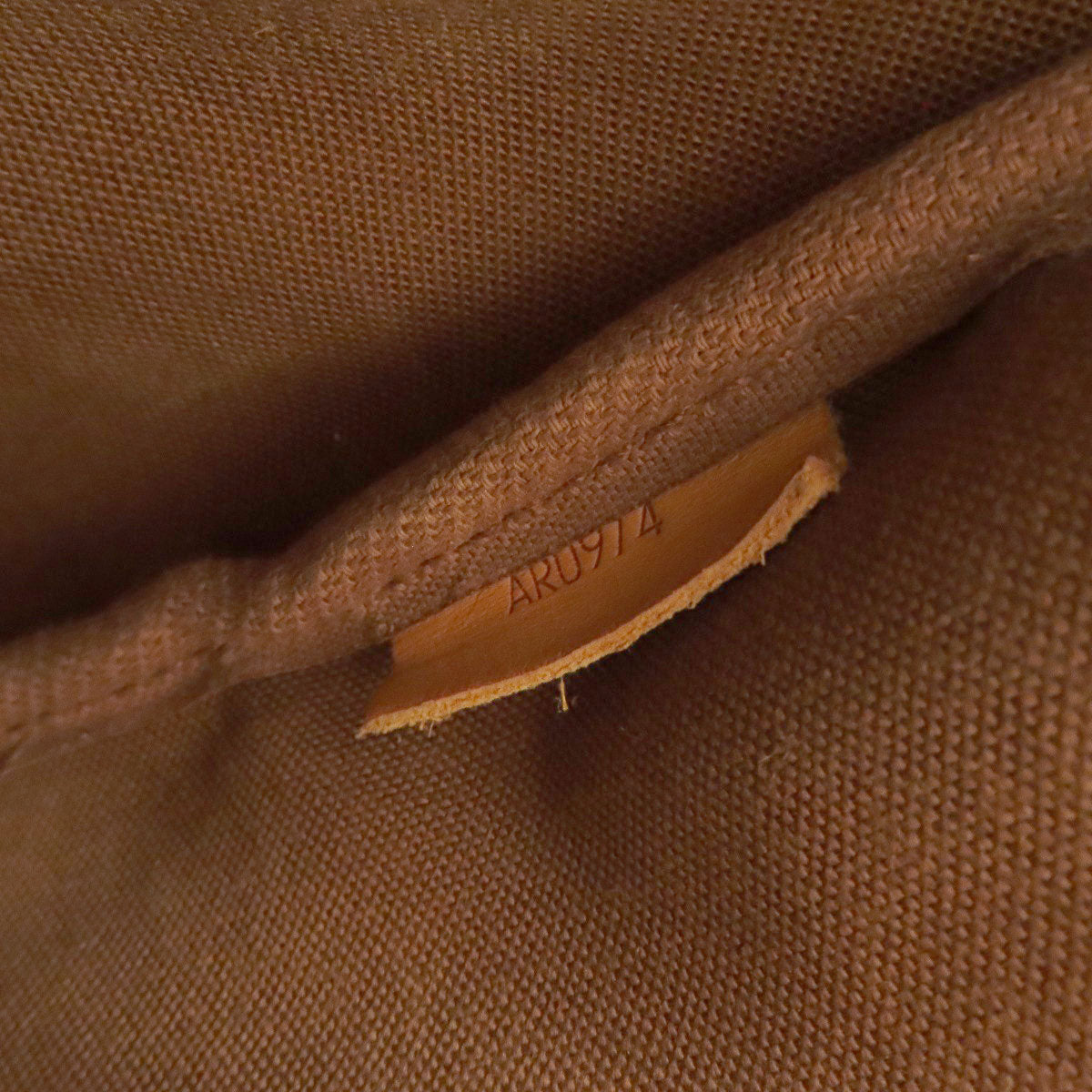 LOUIS VUITTON M42254 Samuel 35 Shoulder Bag Monogram canvas Ladies [Used]