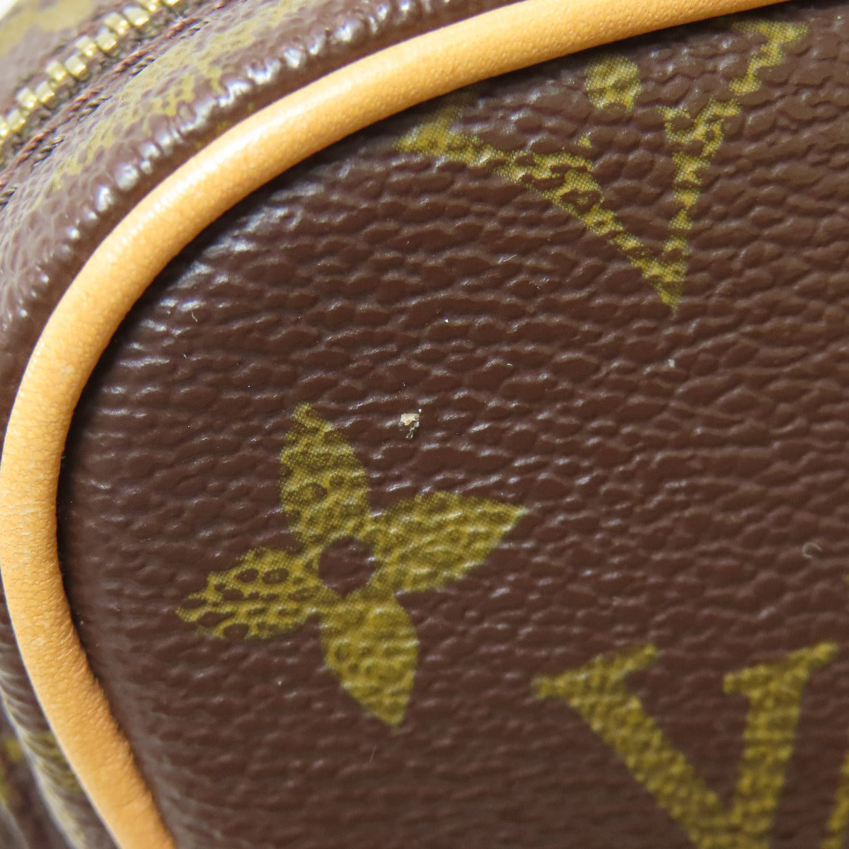 LOUIS VUITTON M45236 Amazon Shoulder Bag Monogram canvas Ladies [Used]