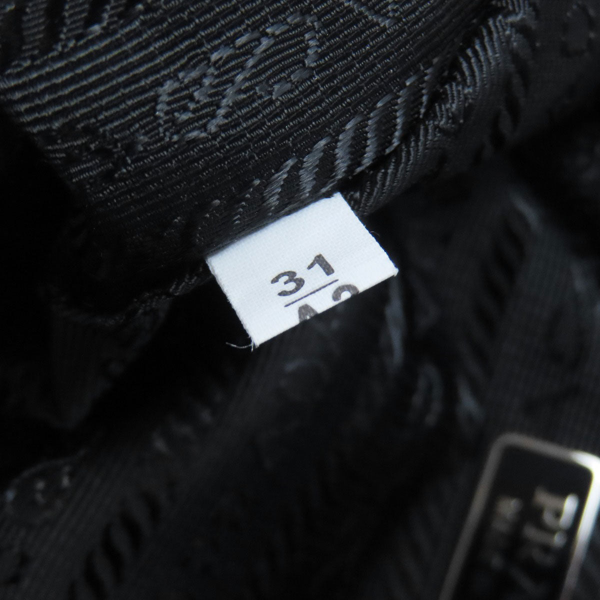 PRADA 1BH190 Triangle Shoulder Bag Bore Ladies [Used]