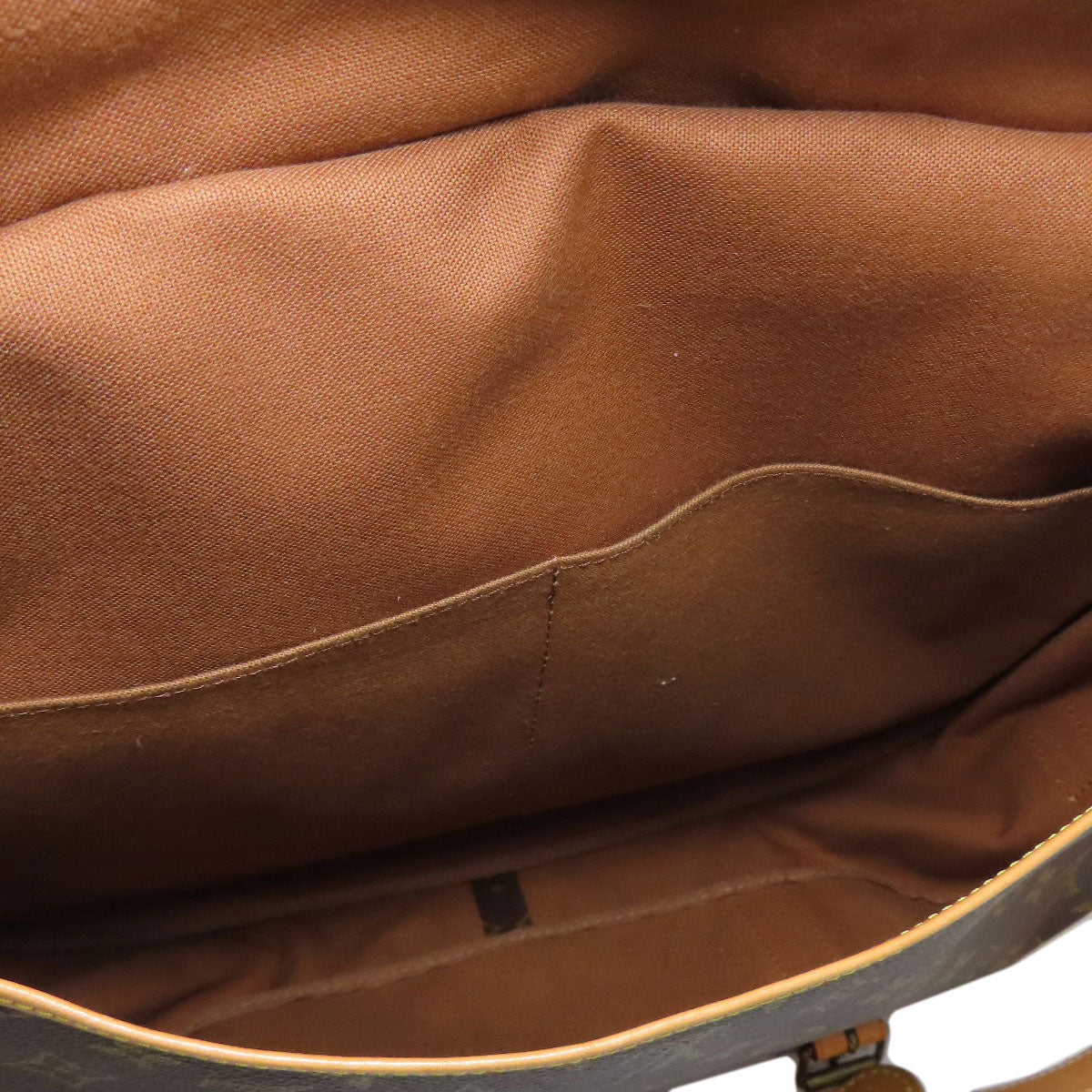 LOUIS VUITTON M42252 Saumur 43 LL Shoulder Bag Monogram canvas Ladies [Used]