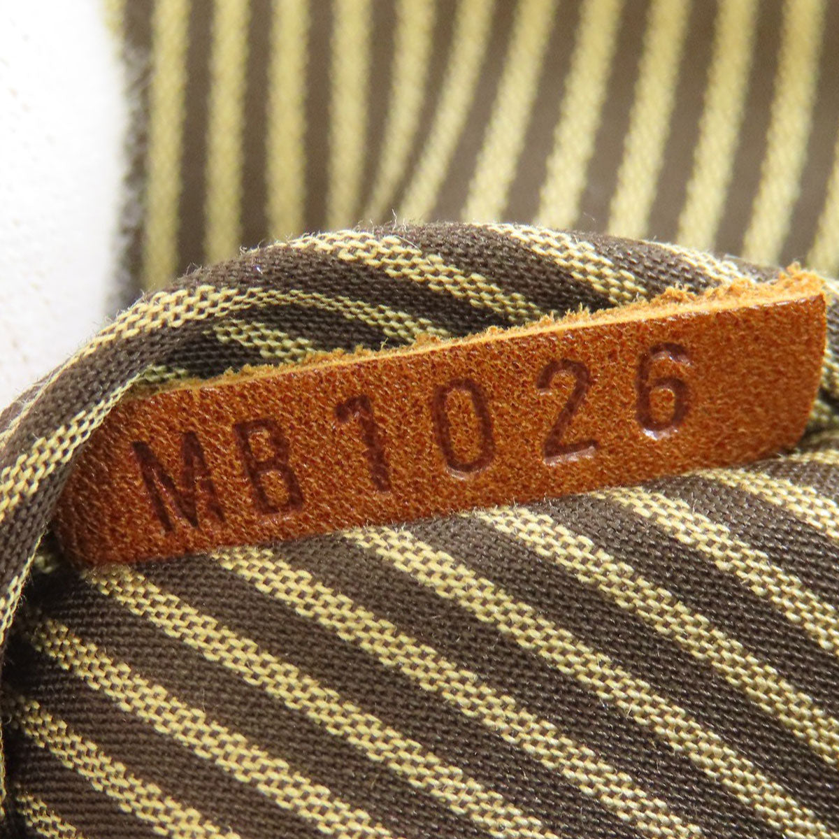 LOUIS VUITTON M95321 Cuir Bequia Trotter MM Shoulder Bag Calf Ladies [Used]