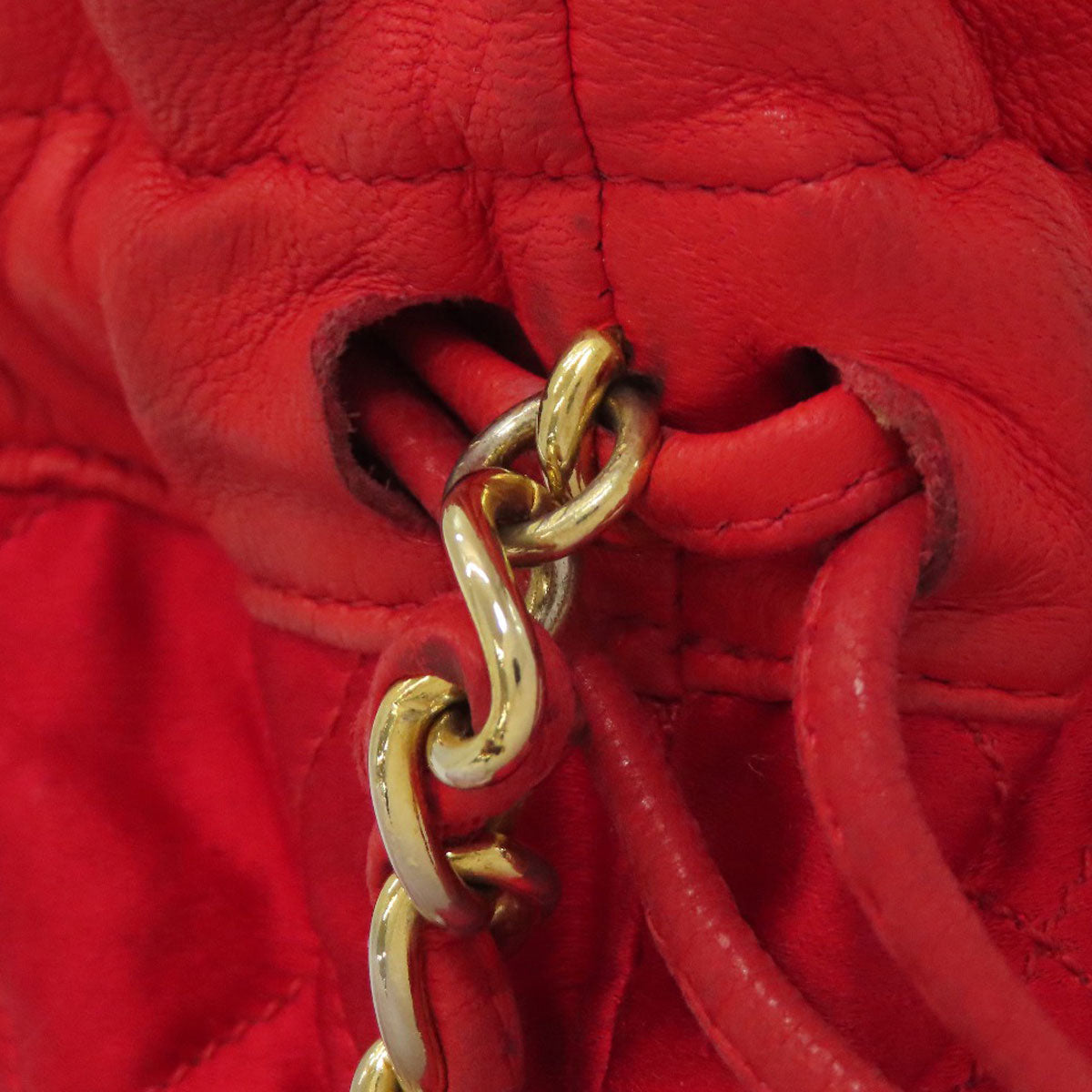 CHANEL DrawstringShoulder Matelasse GoldHardware Shoulder Bag Satin Ladies [Used]