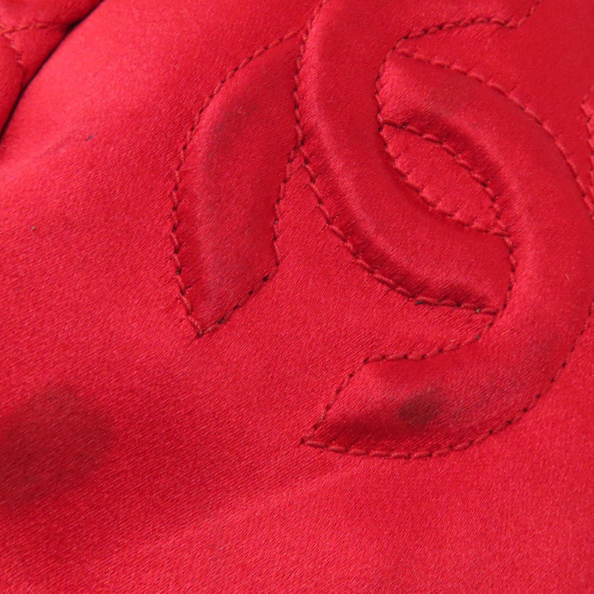 CHANEL DrawstringShoulder Matelasse GoldHardware Shoulder Bag Satin Ladies [Used]