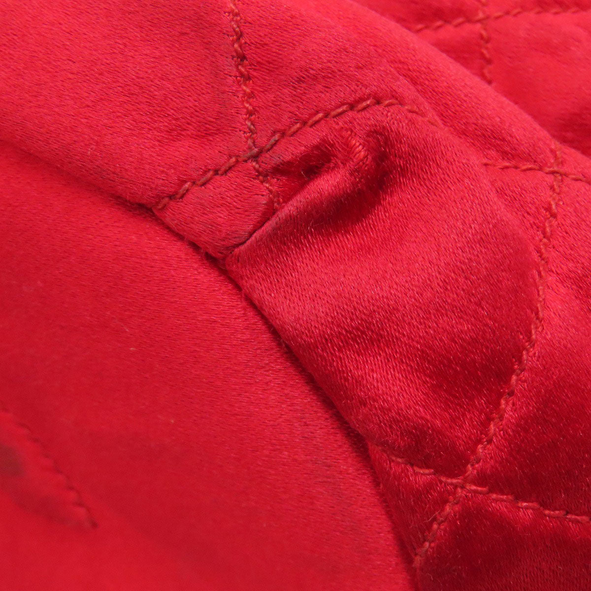 CHANEL DrawstringShoulder Matelasse GoldHardware Shoulder Bag Satin Ladies [Used]