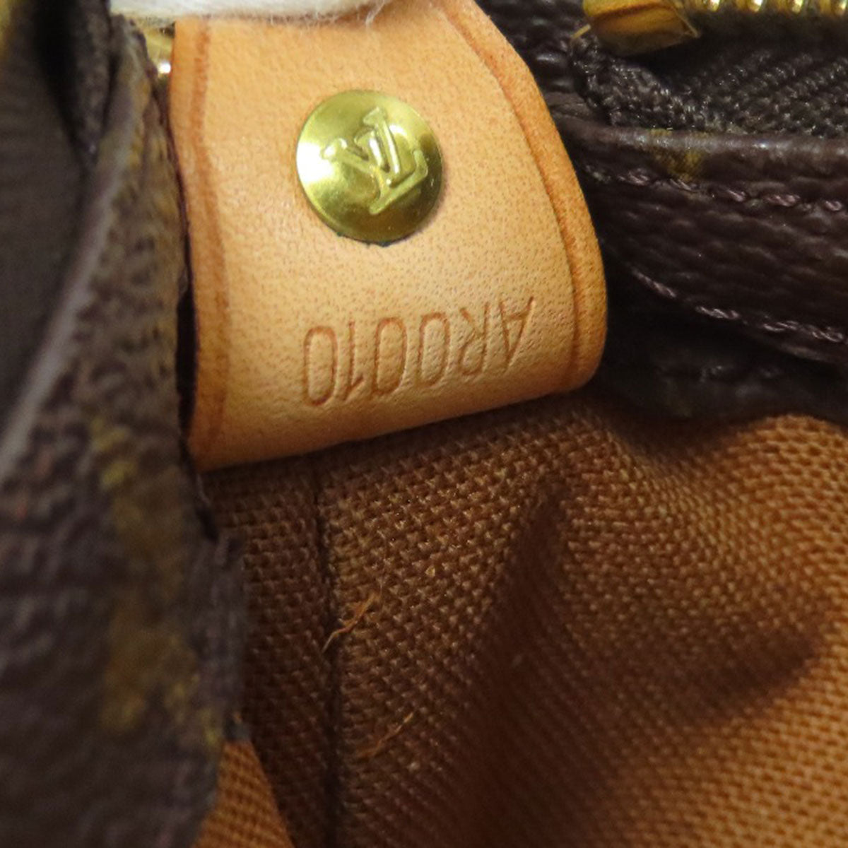 LOUIS VUITTON M51151 Cabas Mezzo Tote Bag Monogram canvas Ladies [Used]