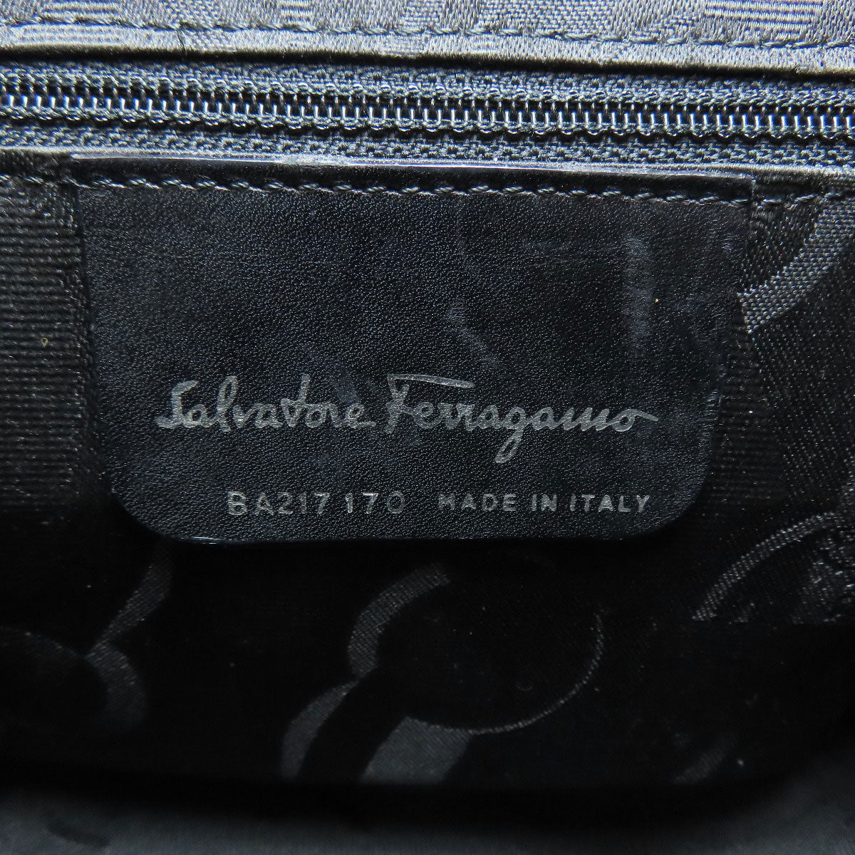 Salvatore Ferragamo Vala Hardware Shoulder Bag Leather Ladies [Used]