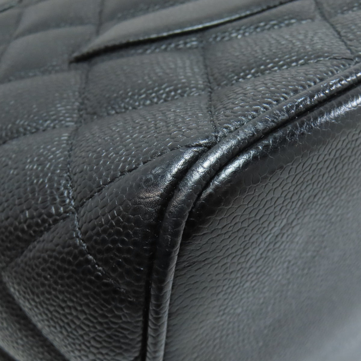 CHANEL Medallion SilverHardware Tote Bag Grained Calfskin Skin Ladies [Used]