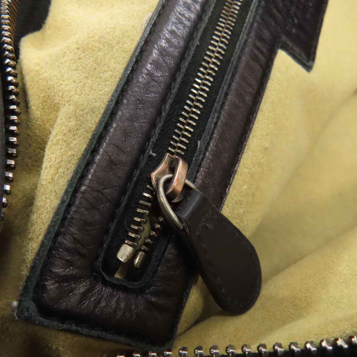 BOTTEGA VENETA one belt embossed Shoulder Bag Calf Ladies [Used]