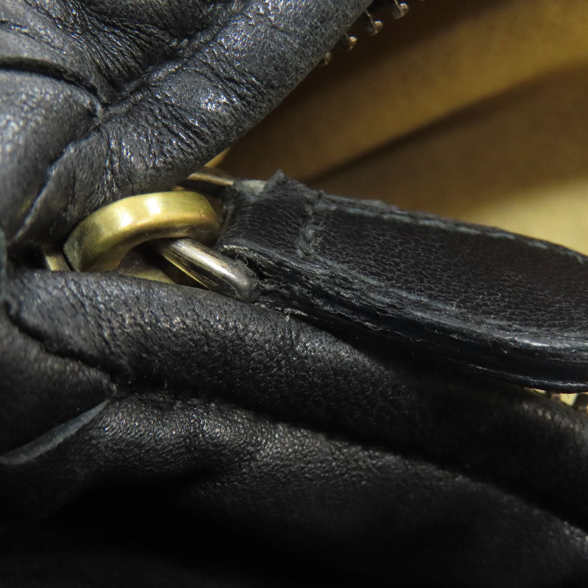 BOTTEGA VENETA one belt embossed Shoulder Bag Calf Ladies [Used]