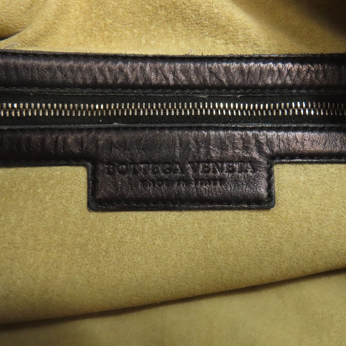 BOTTEGA VENETA one belt embossed Shoulder Bag Calf Ladies [Used]