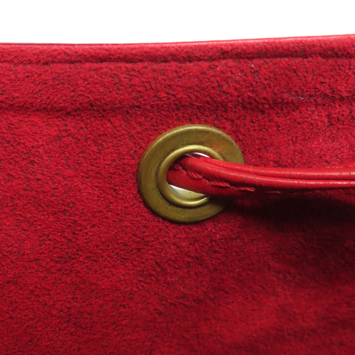 LOUIS VUITTON M59017 Petit Noe Shoulder Bag Epi Leather Ladies [Used]