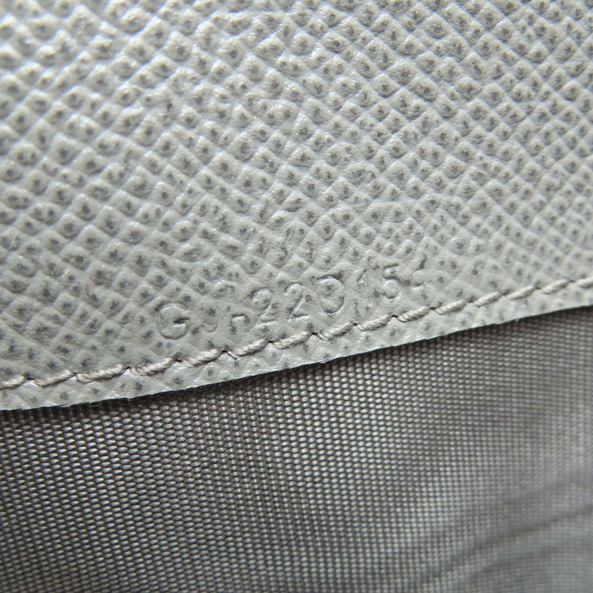 Salvatore Ferragamo Vara ribbon Long wallet (with coin pocket) Leather Ladies [Used]