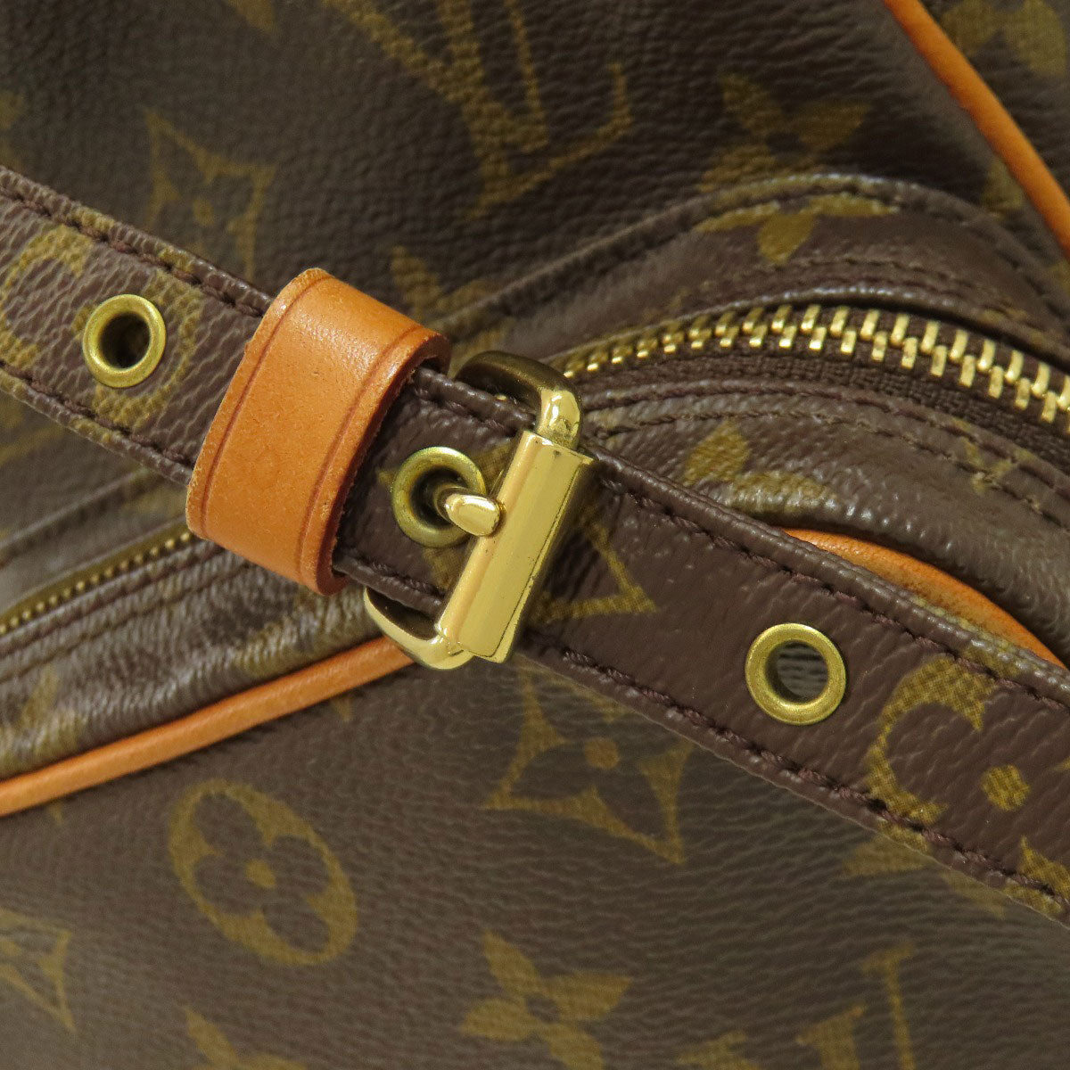 LOUIS VUITTON M45236 Amazon Shoulder Bag Monogram canvas Ladies [Used]
