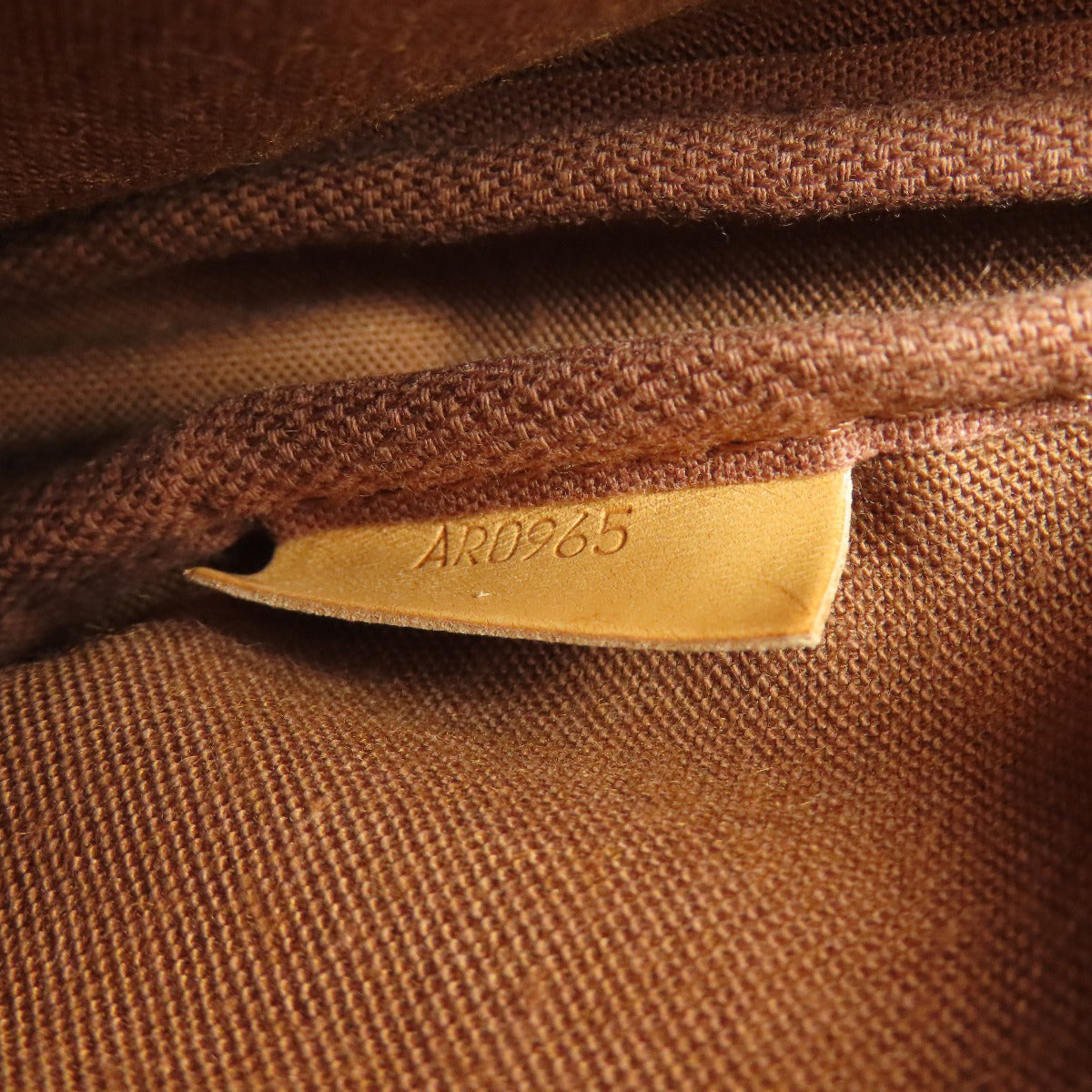 LOUIS VUITTON M42254 Saumur M Shoulder Bag Monogram canvas Ladies [Used]