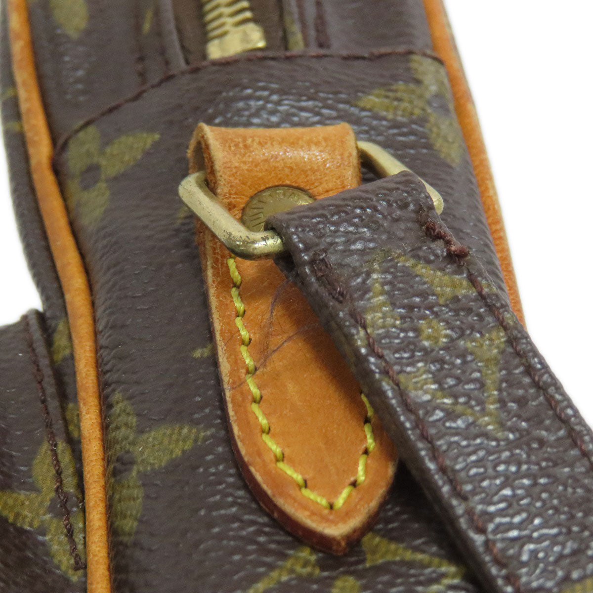 LOUIS VUITTON M45236 Amazon Shoulder Bag Monogram canvas Ladies [Used]