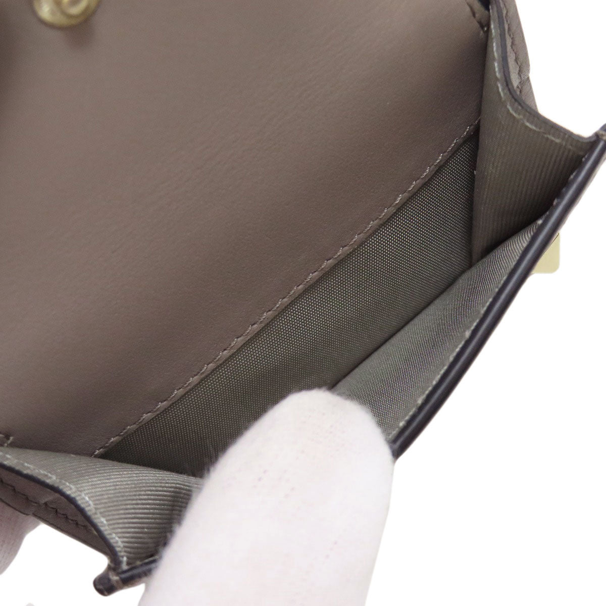 VALENTINO Compact wallet studs Bifold Wallet with Coin Pocket Leather Ladies [Used]