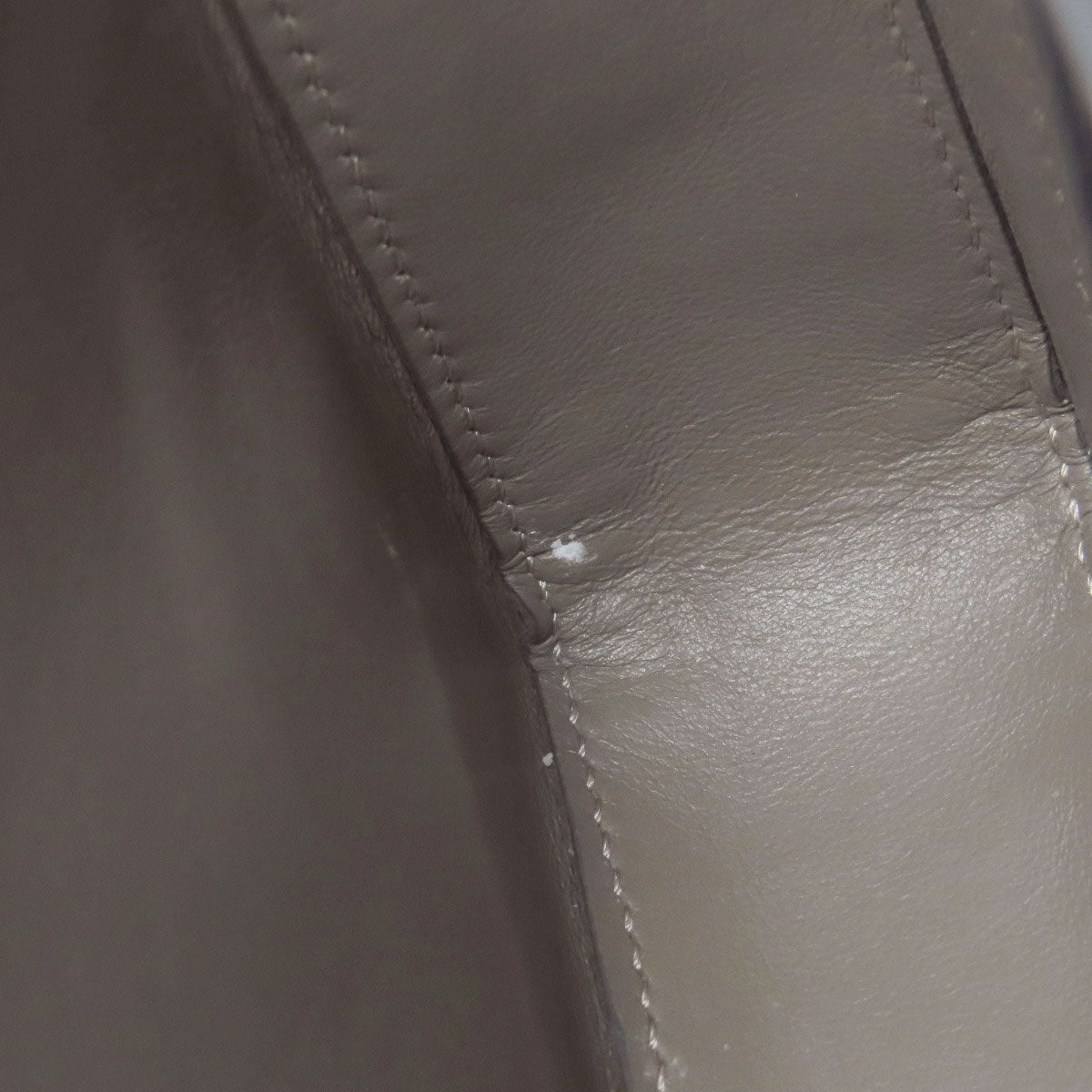 BURBERRY logo Shoulder Bag Enamel Ladies [Used]