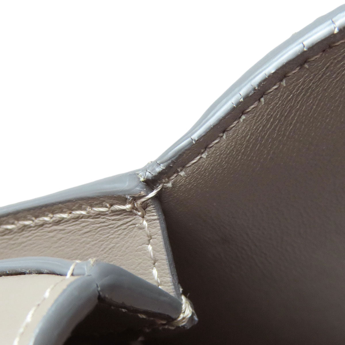 BURBERRY logo Shoulder Bag Enamel Ladies [Used]