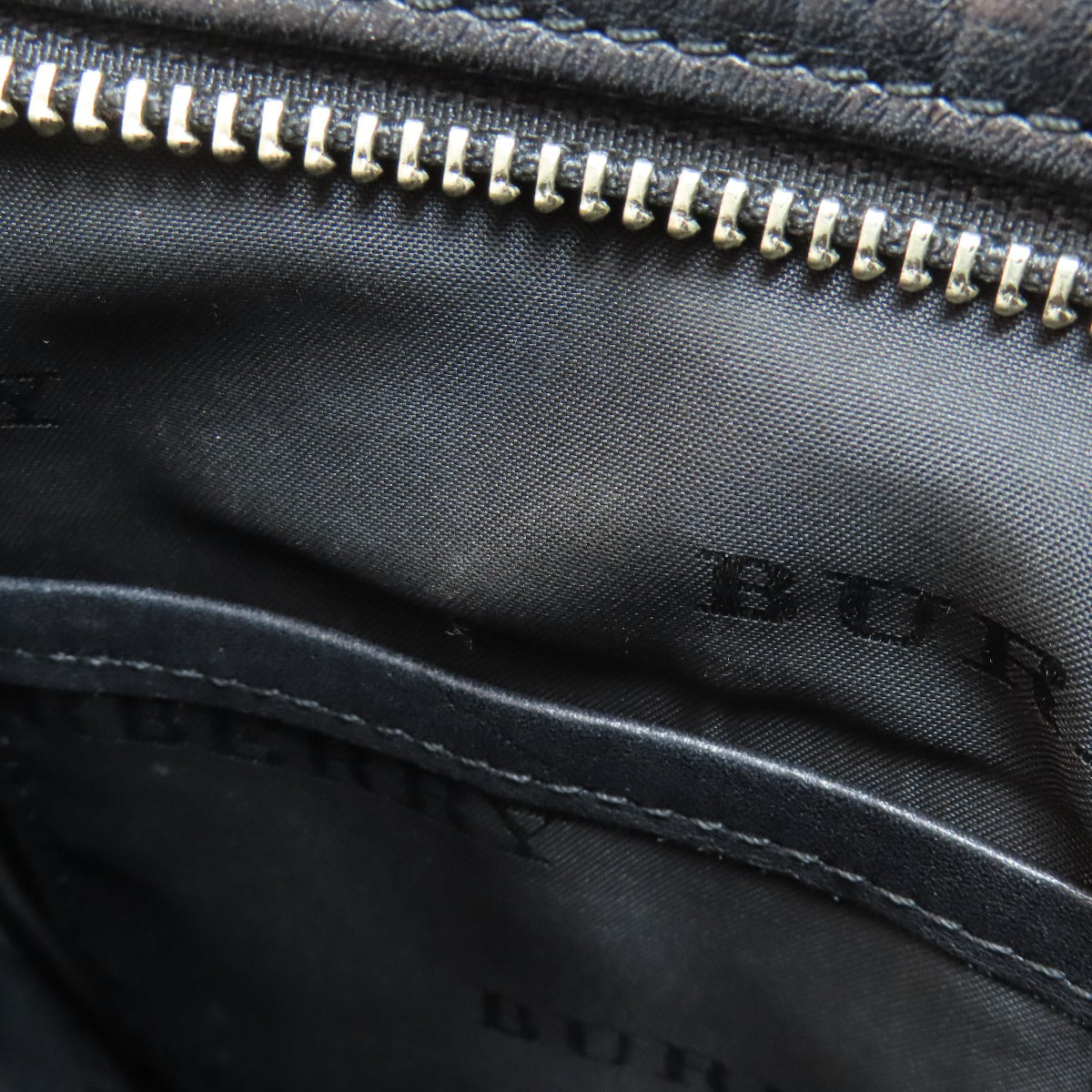 BURBERRY logo Shoulder Bag Calf Ladies [Used]