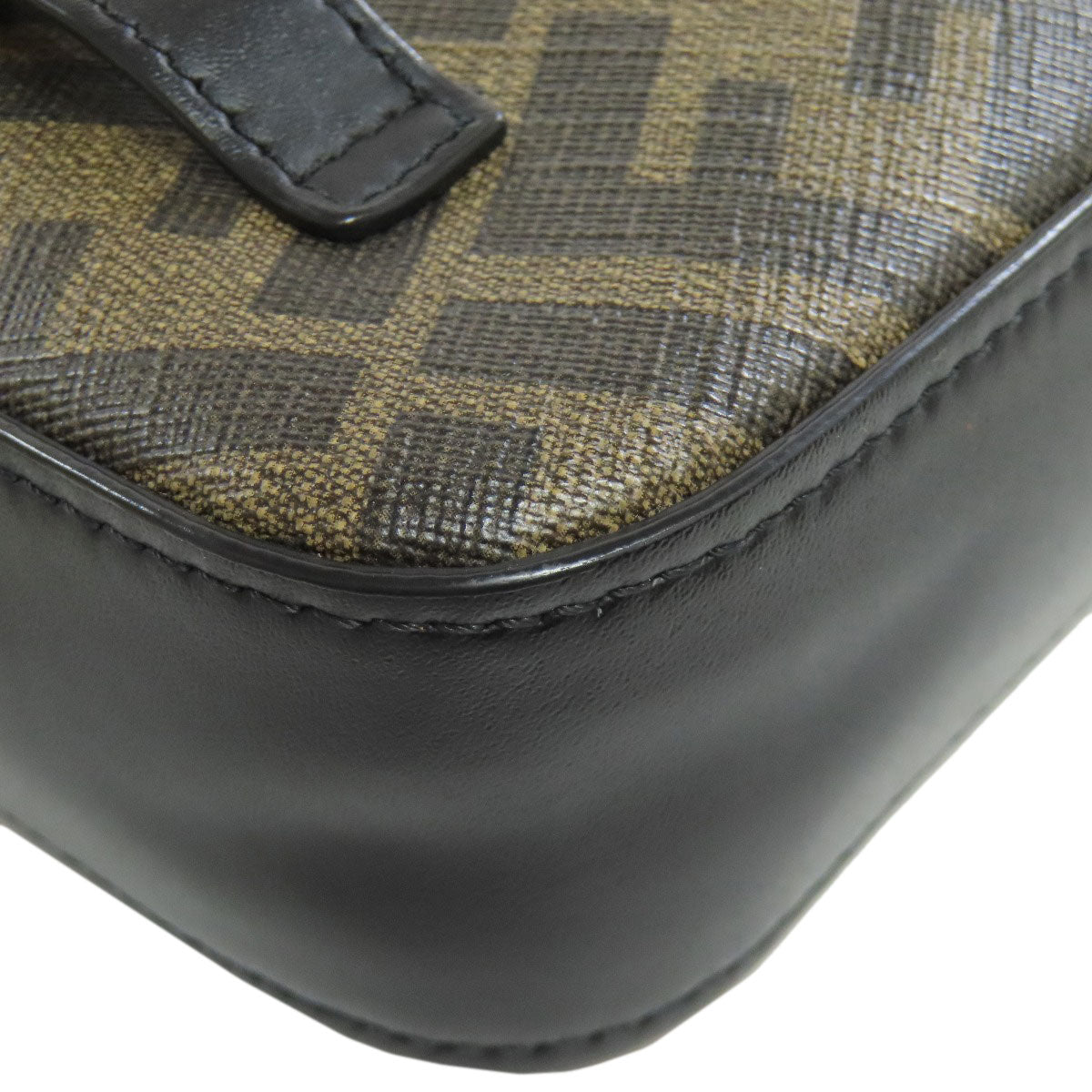 FENDI Diagonal Camera Bag Shoulder Bag PVC CalfLadies [Used]