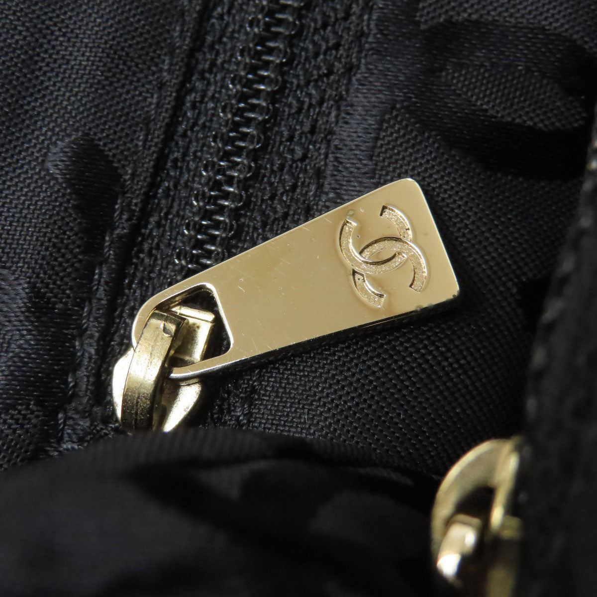 CHANEL COCO Mark GoldHardware Handbag Grained Calfskin Skin Ladies [Used]