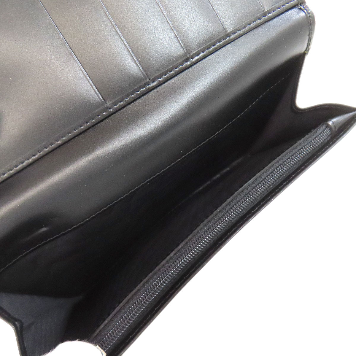 Salvatore Ferragamo GanciniHardware Long wallet (with coin pocket) Leather Ladies [Used]