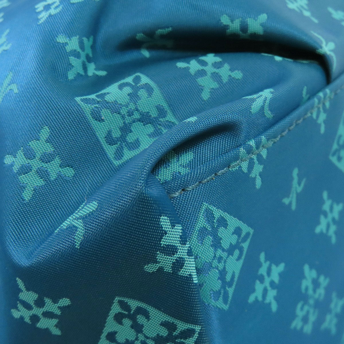 russet Lily crest Shoulder Bag Nylon Ladies [Used]