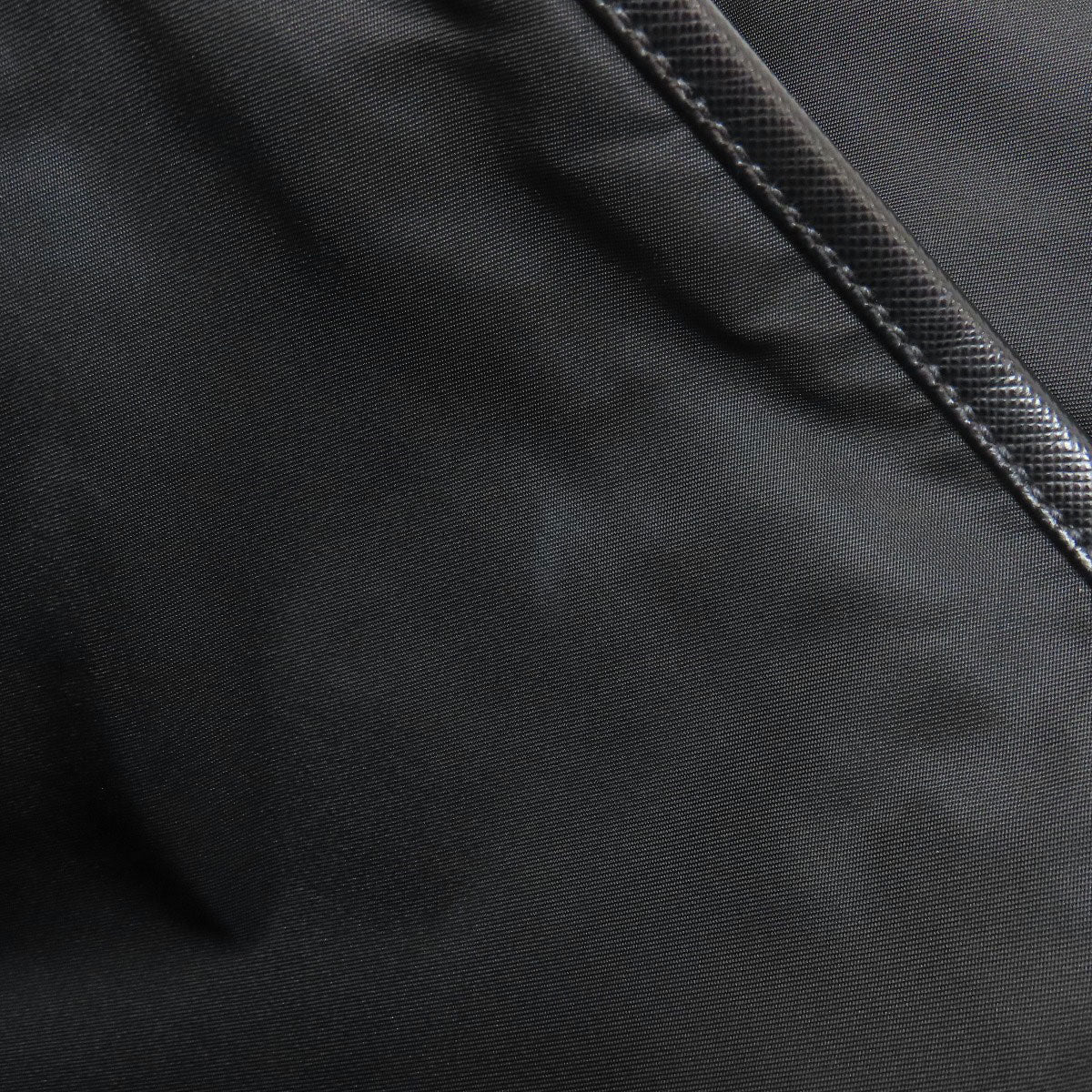 PRADA V166 Messenger Bag Logo Hardware Shoulder Bag Nylon Ladies [Used]