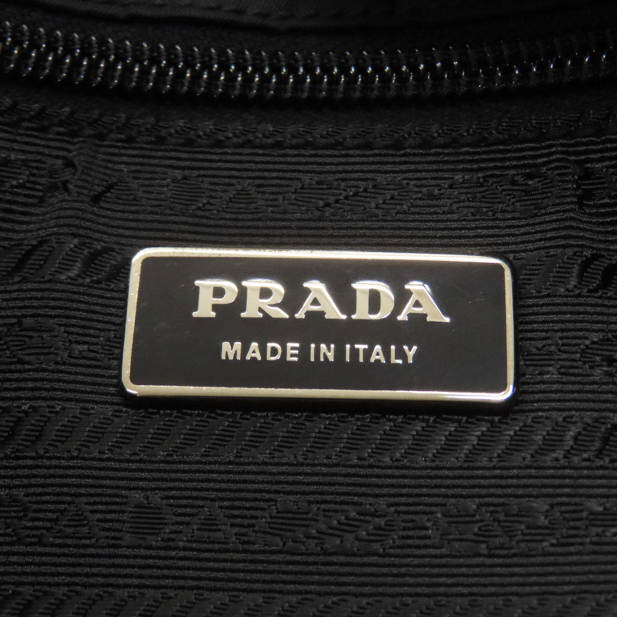 PRADA V158 Messenger Bag Logo Hardware Shoulder Bag Nylon Ladies [Used]