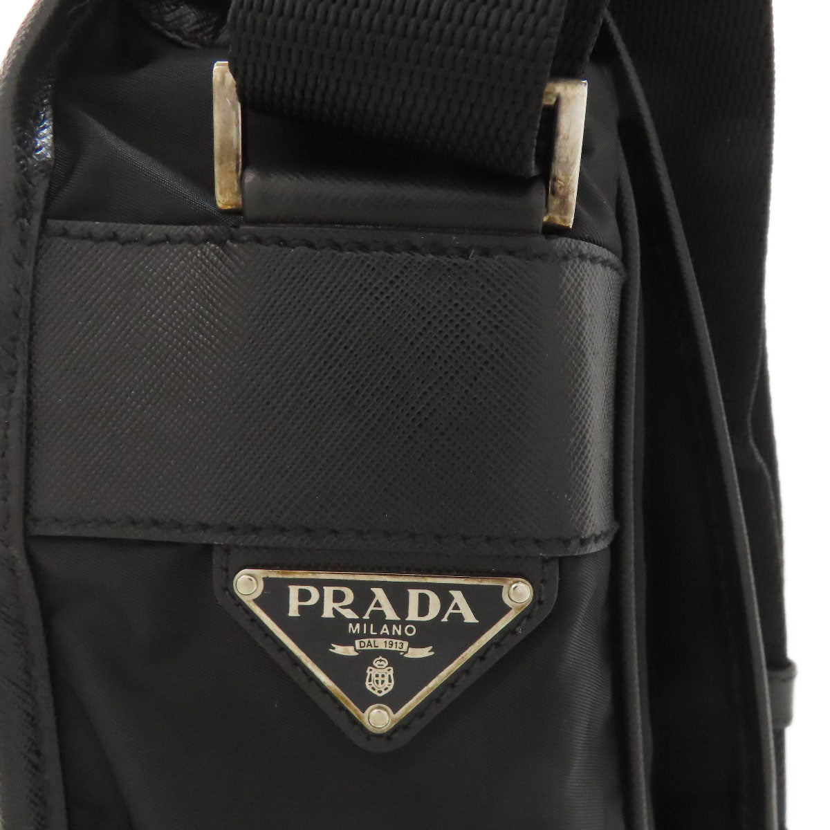 PRADA V158 Messenger Bag Logo Hardware Shoulder Bag Nylon Ladies [Used]