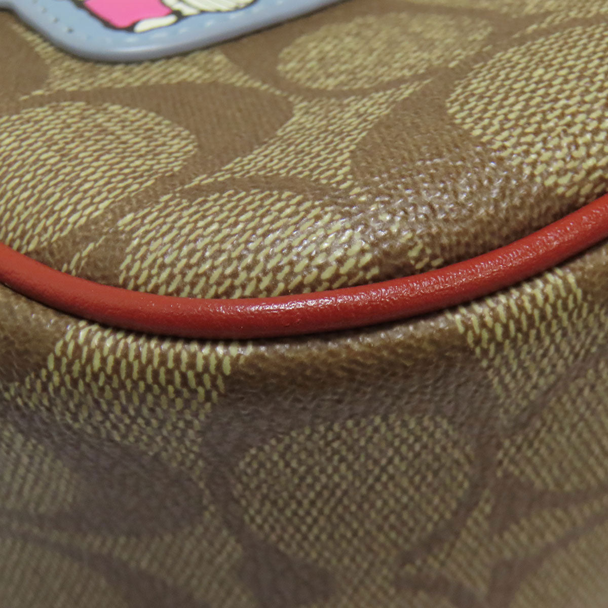 COACH CF304 Snoopy Collaboration Signature Shoulder Bag PVC Ladies [Used]