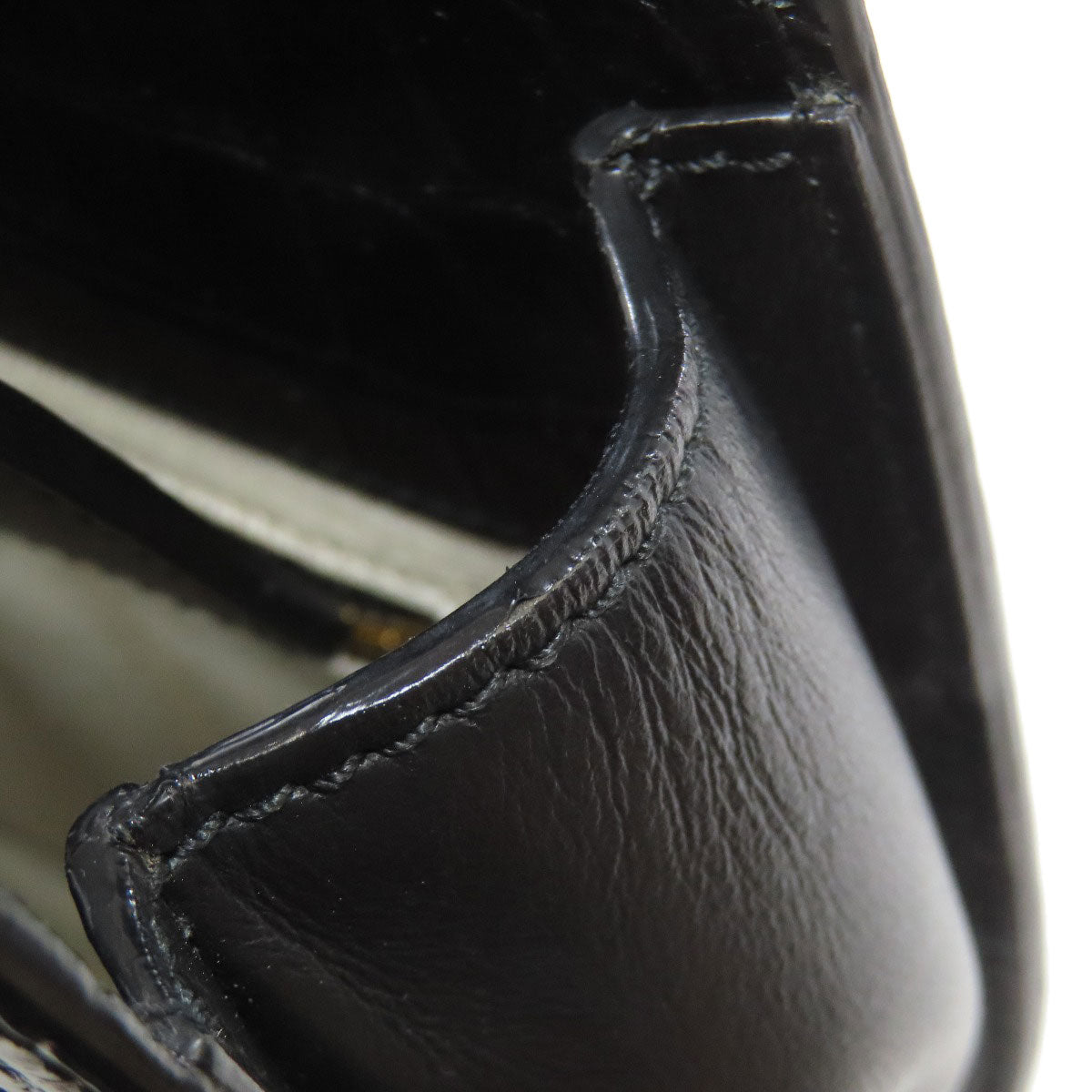 BALLY Embossing Handbag Leather Ladies [Used]