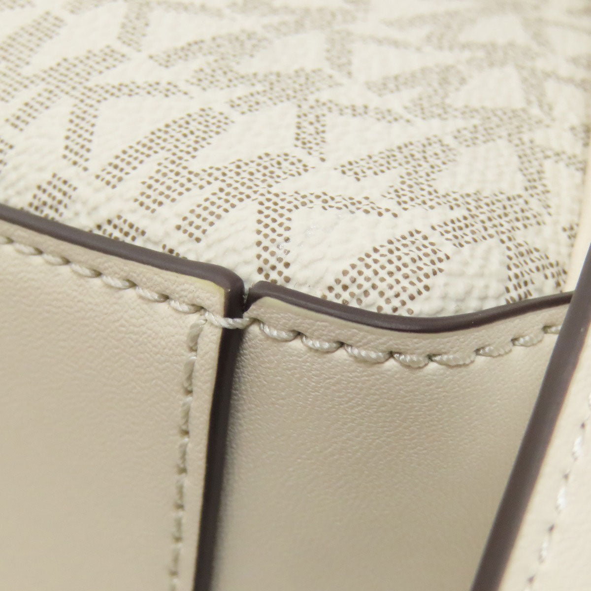 Michael Kors MK signature Backpack Â· Daypack Leather PVCLadies [Used]