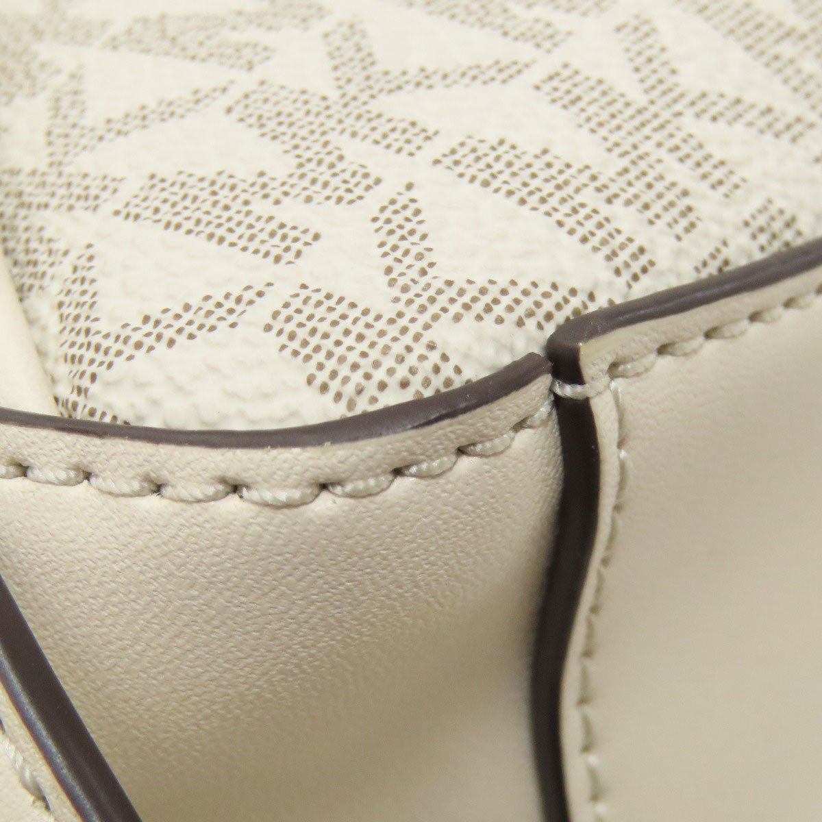 Michael Kors MK signature Backpack Â· Daypack Leather PVCLadies [Used]