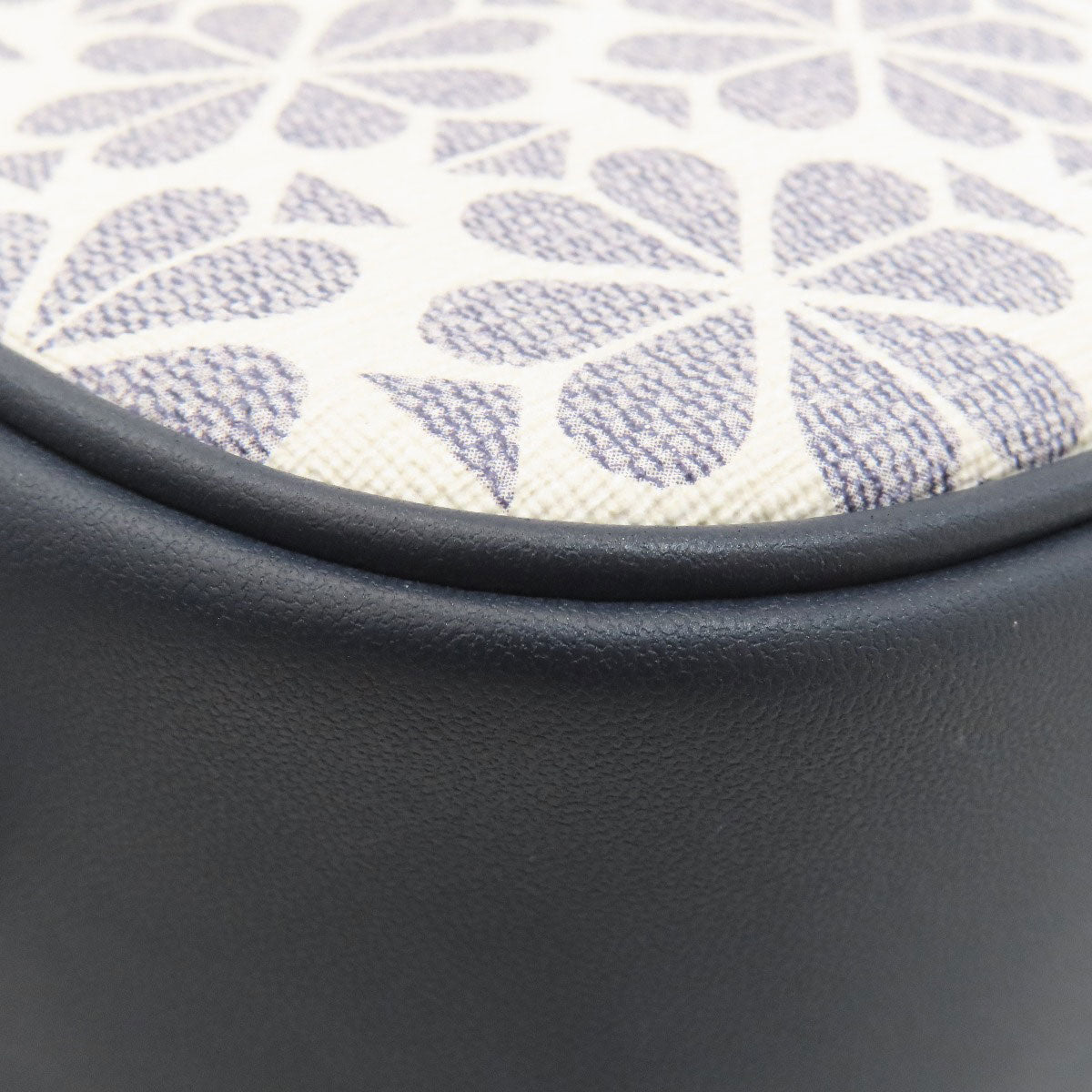 kate spade Flower motif Shoulder Bag PVC Ladies [Used]