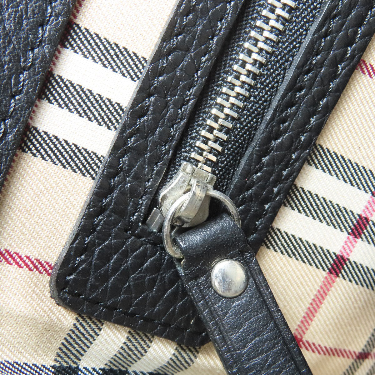 BURBERRY logo Shoulder Bag Leather Ladies [Used]