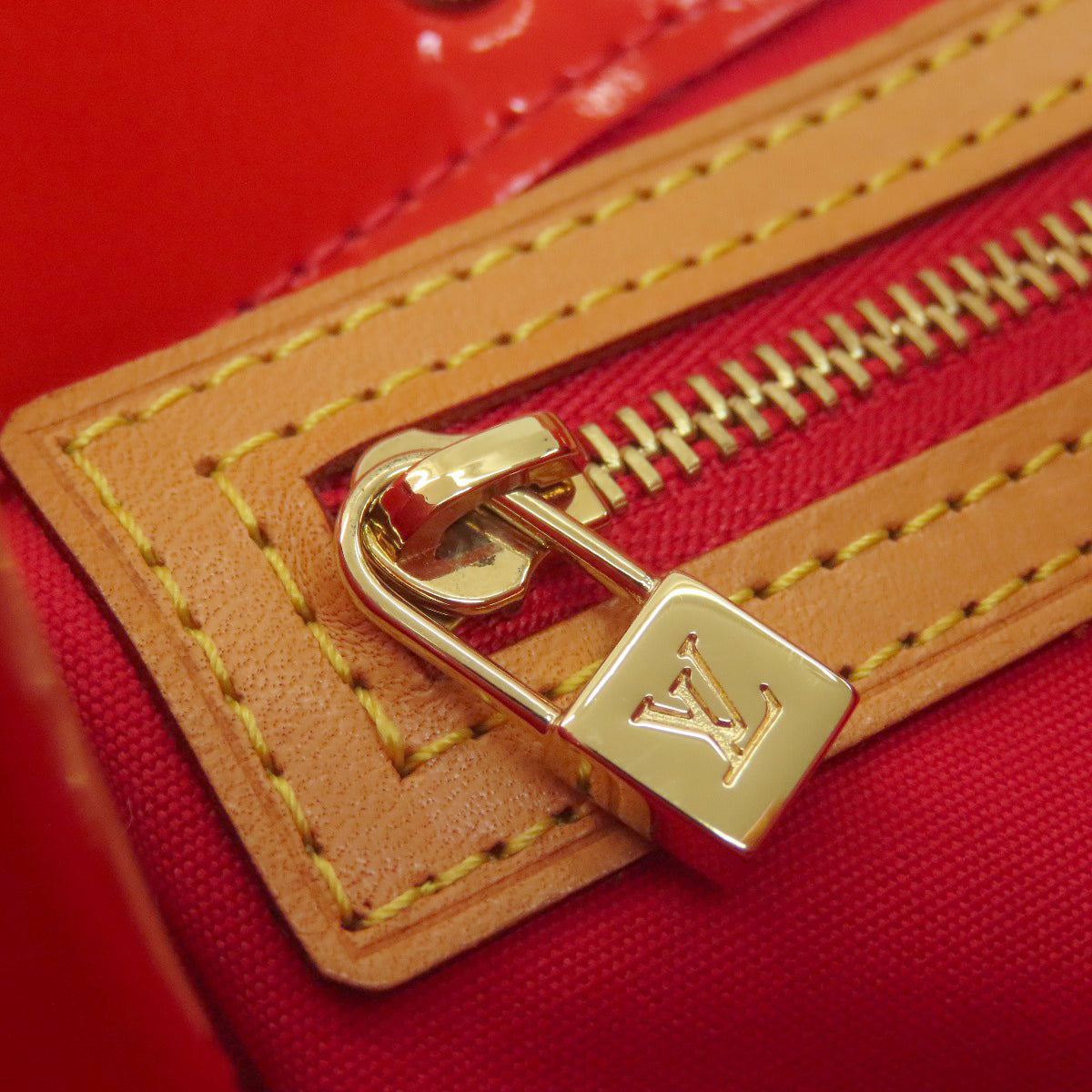 LOUIS VUITTON M91088 Lead PM Handbag Vernis Ladies [Used]