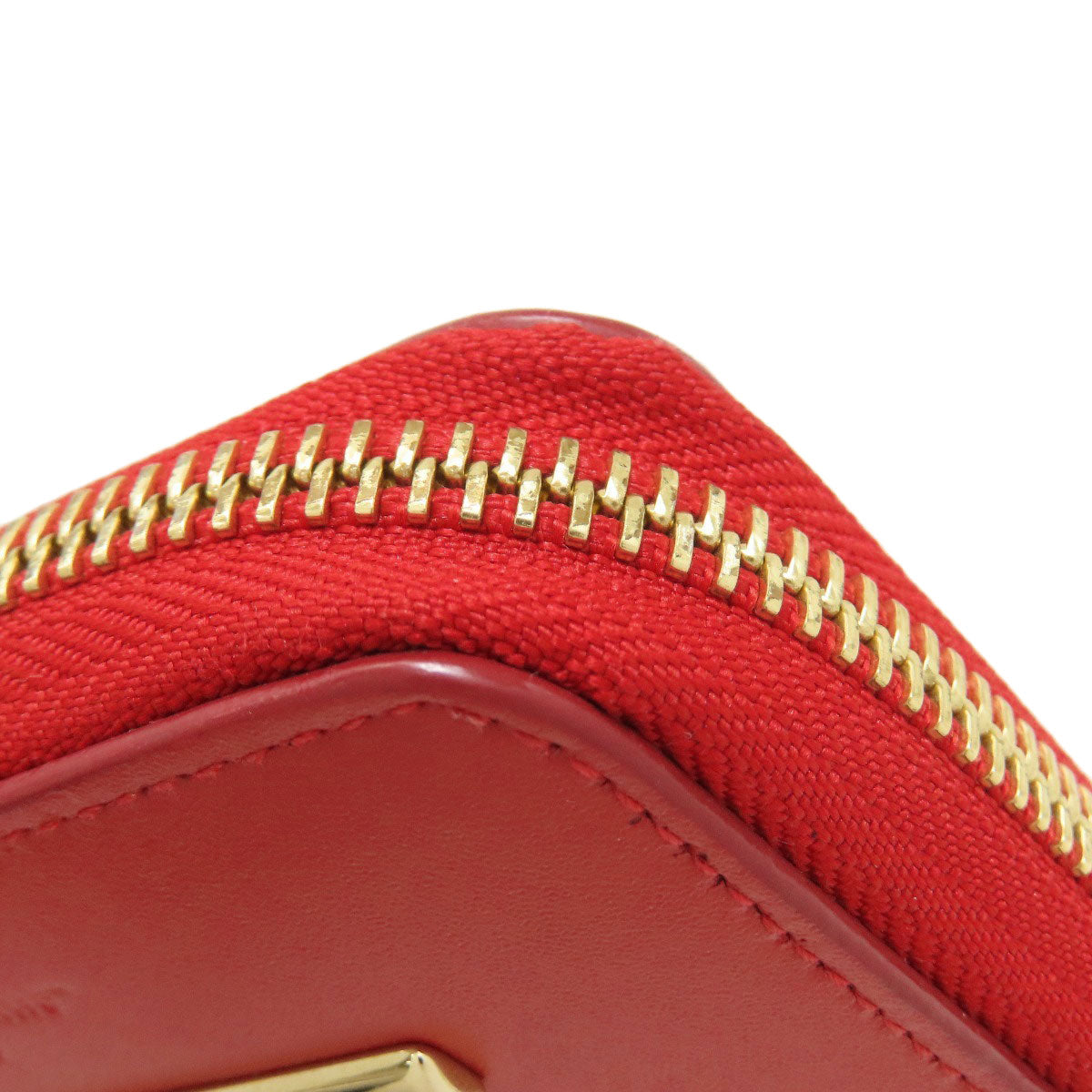 Salvatore Ferragamo GanciniHardware Bifold Wallet with Coin Pocket Leather Ladies [Used]