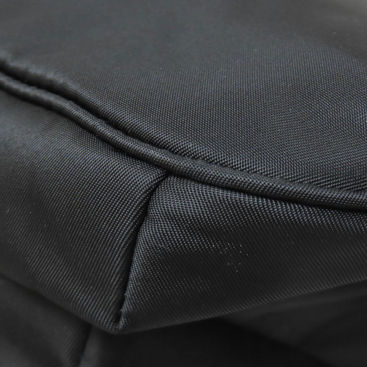 GIVENCHY logo body bag Nylon Ladies [Used]