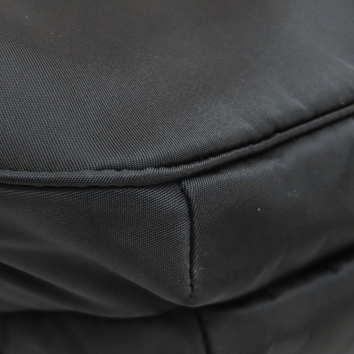 GIVENCHY logo body bag Nylon Ladies [Used]