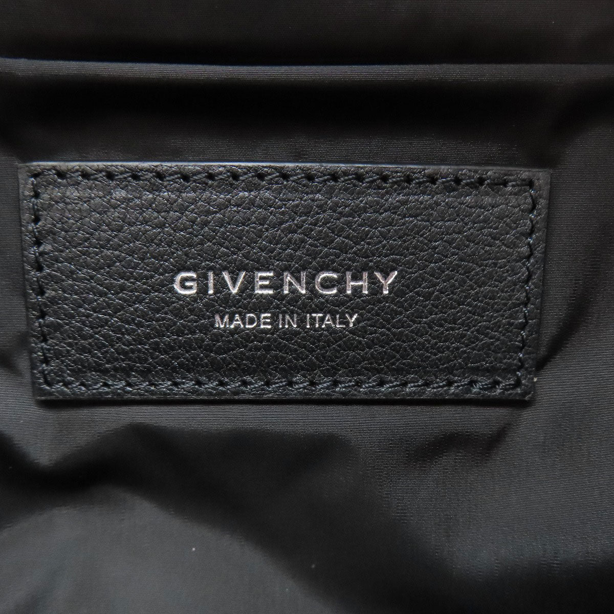 GIVENCHY logo body bag Nylon Ladies [Used]