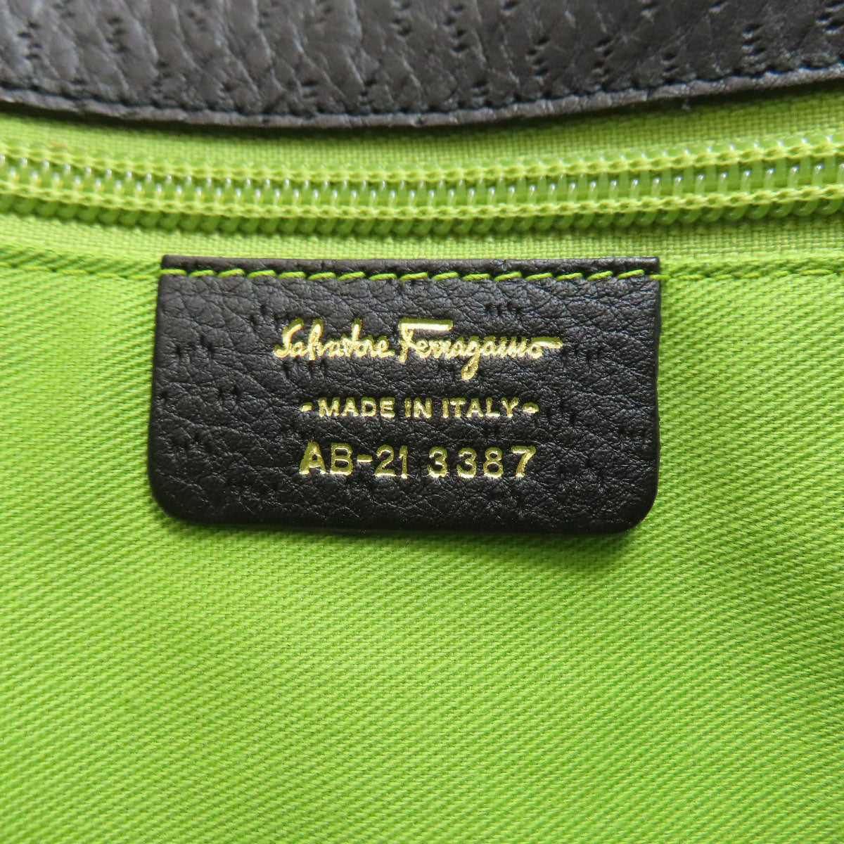 Salvatore Ferragamo GanciniHardware Handbag Calf Ladies [Used]