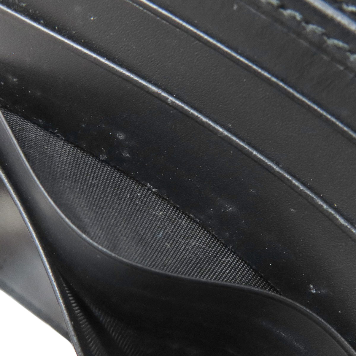 GUCCI 451266 GG Supreme Snake Print Bifold Wallet with Coin Pocket PVC mens [Used]