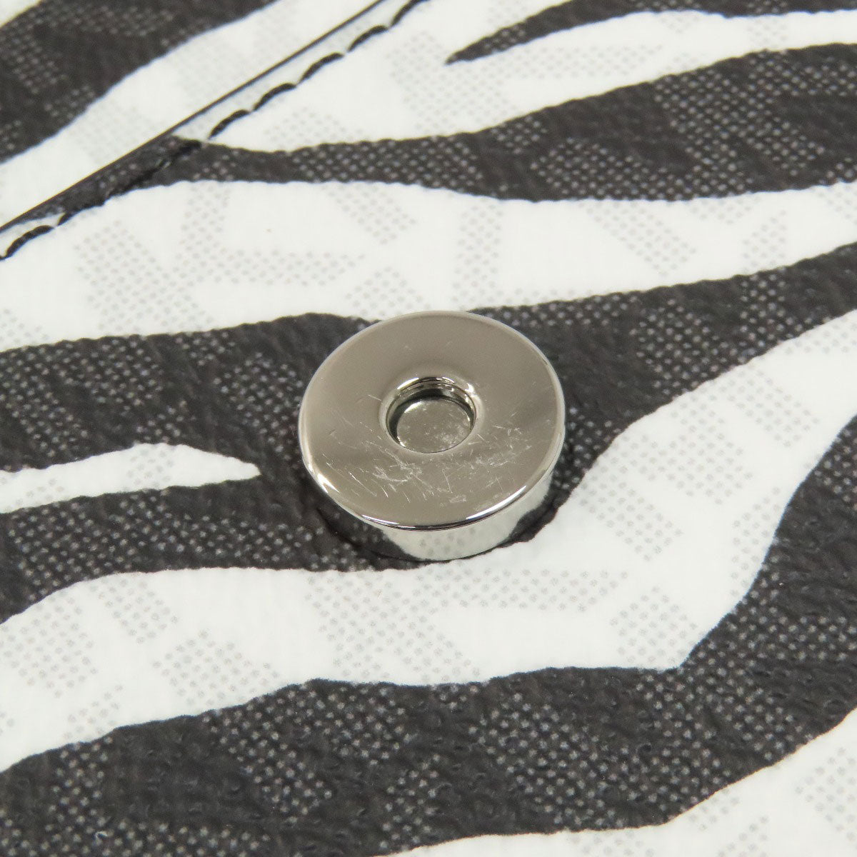 Michael Kors ChainShoulder MK Signature Zebra Pattern Shoulder Bag PVC Ladies [Used]